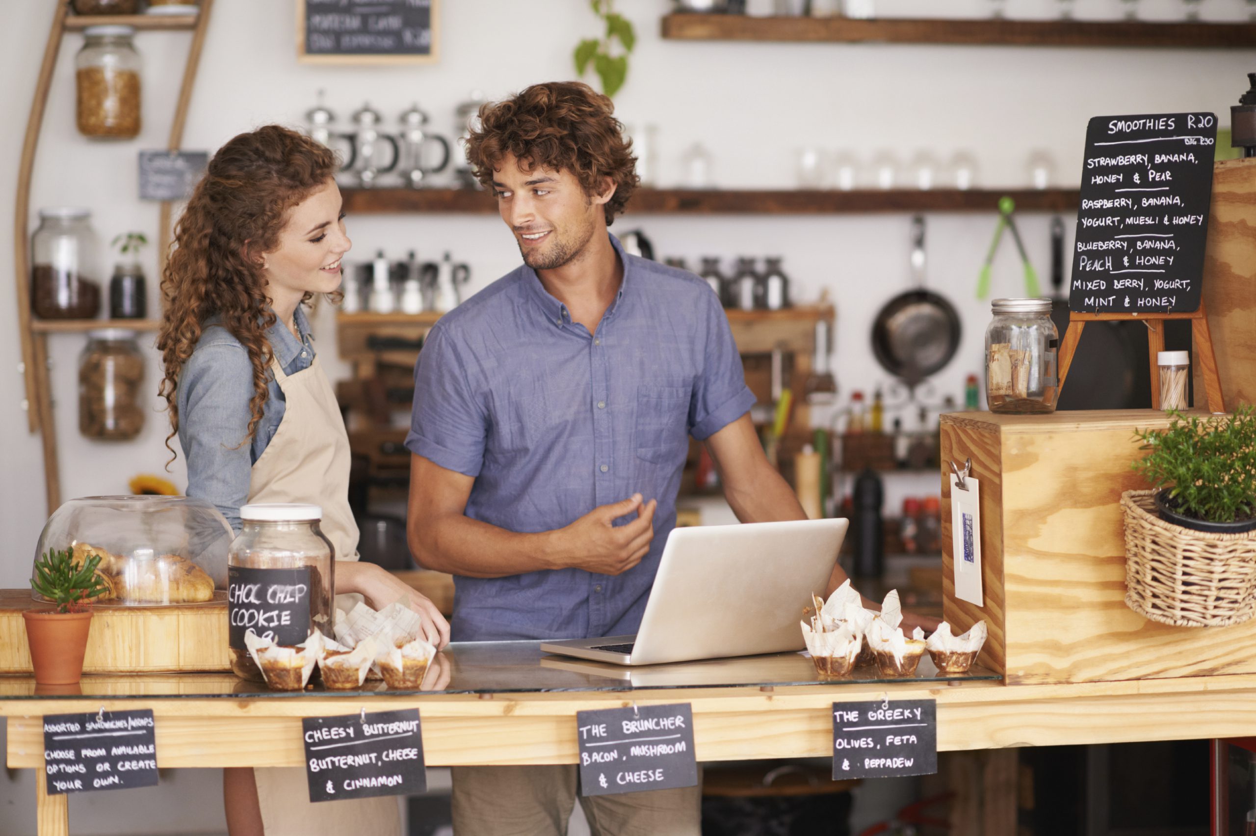 Agir como empresa de pequeno porte (independentemente de qual seja o tamanho)