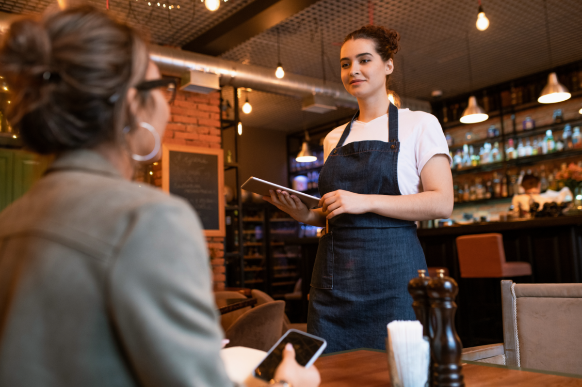 AS 6 MELHORES ESTRATÉGIAS DE FIDELIZAÇÃO PARA CLIENTES DE RESTAURANTES