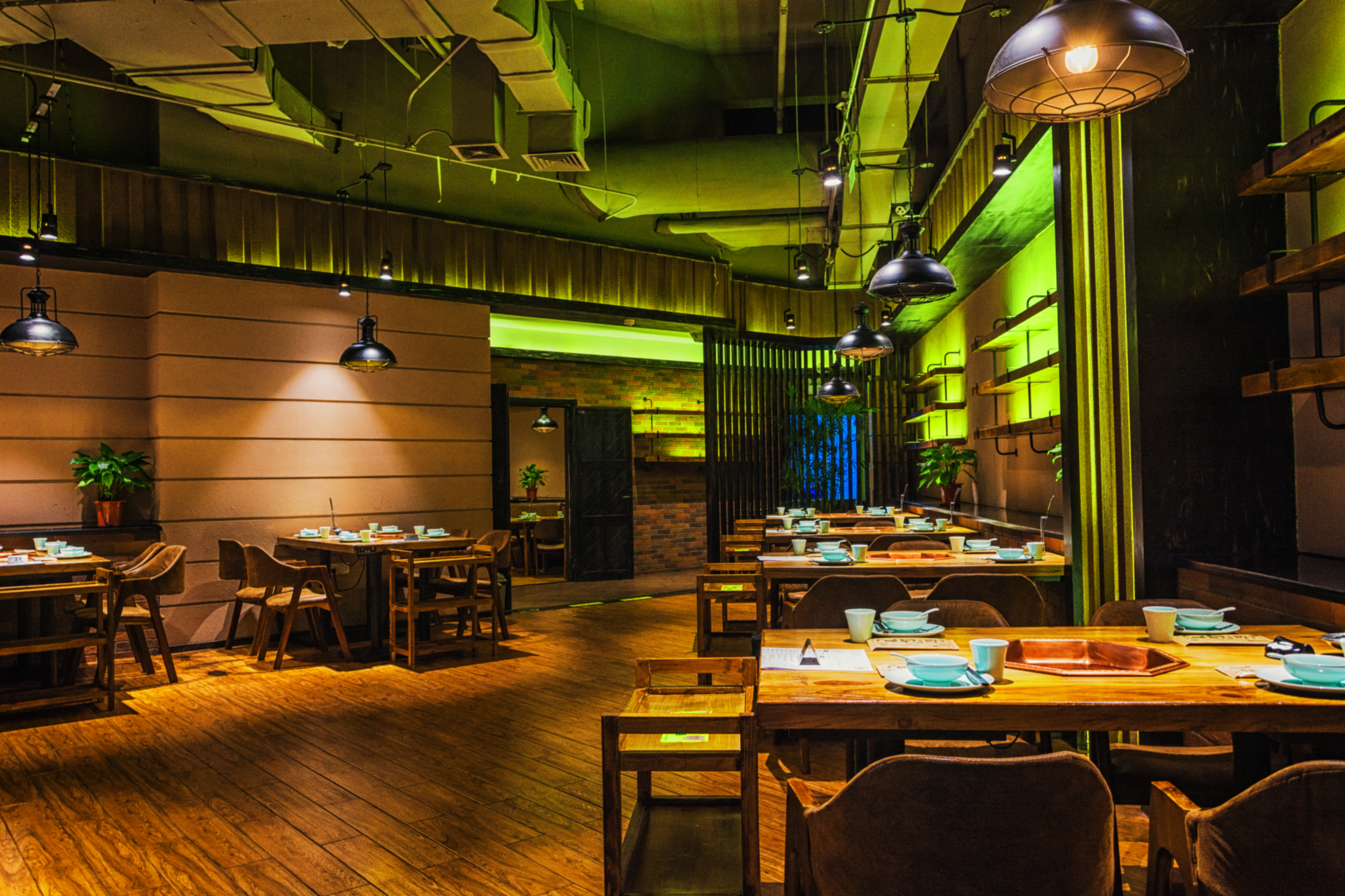 Iluminação Diferenciada e Música em Restaurantes: dicas de quando e como utilizar