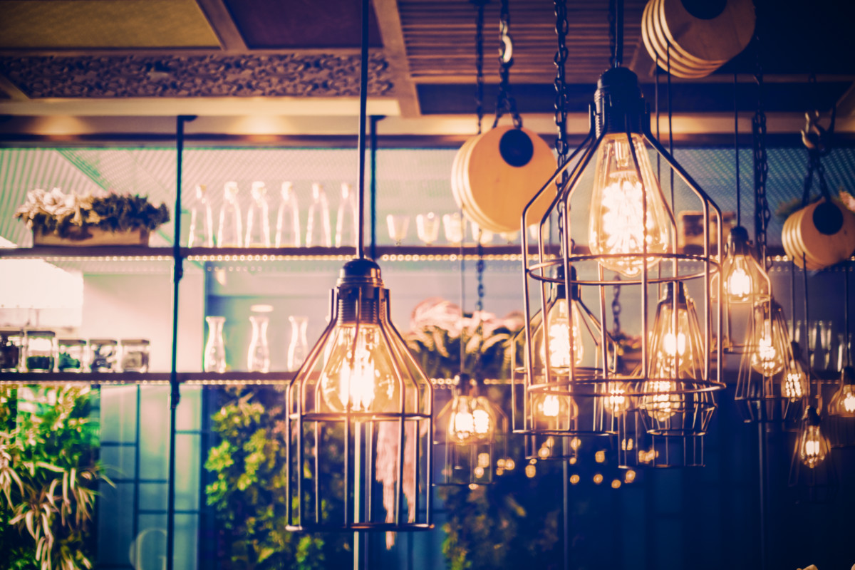 Como reduzir a conta de luz do seu comércio: 5 dicas